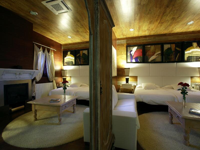 Hotel Boutique Palacio De La Serna 발레스테로스데칼라트라바 외부 사진